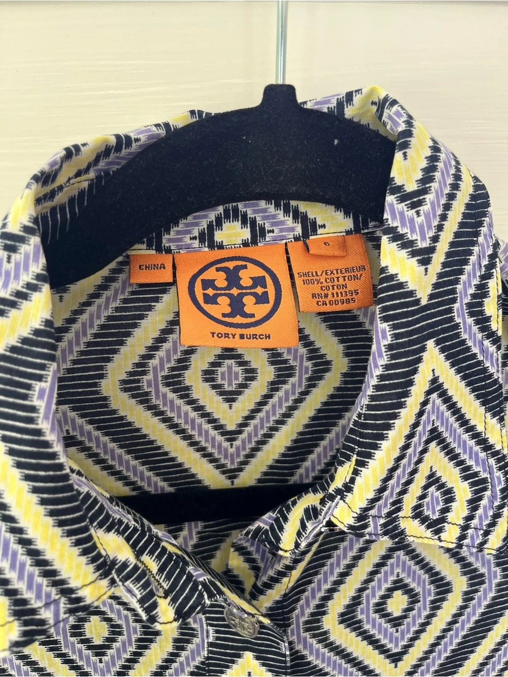 Tory Burch Size 6 Yellow and Black Geometric‎ Button-Up Blouse Preppy